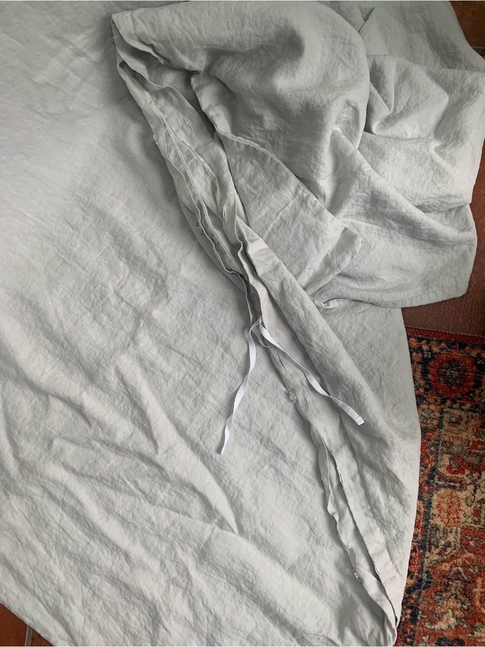 Quince Queen European Linen Duvet Cover - Light Grey - Picture 8 of 10